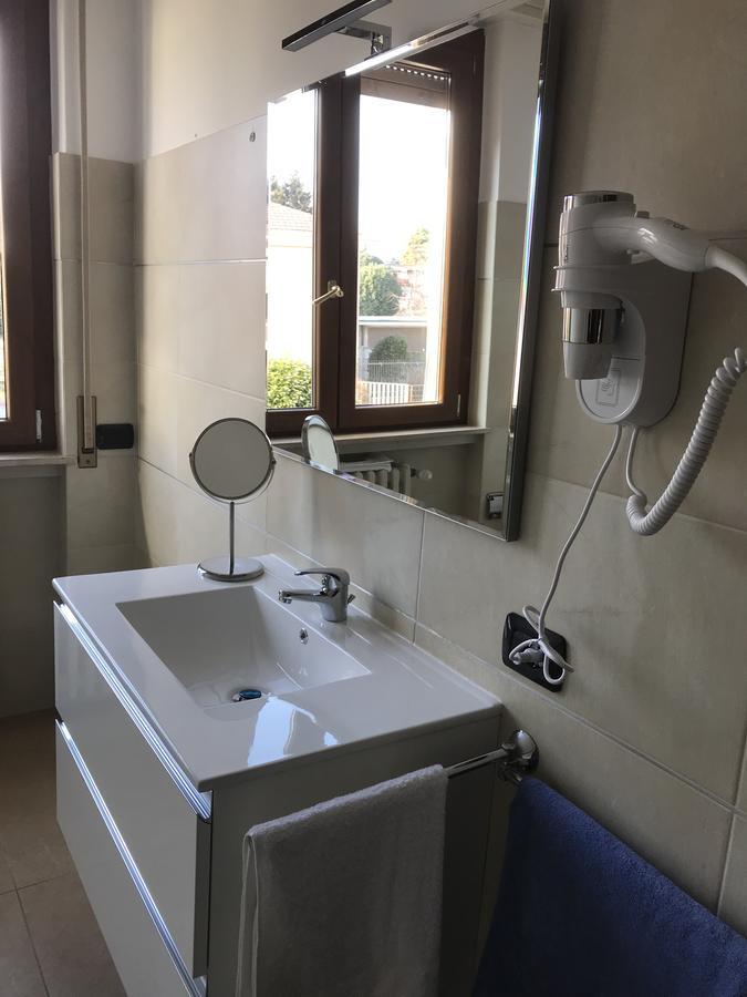 Color House Malpensa B&B Cassano Magnago Εξωτερικό φωτογραφία