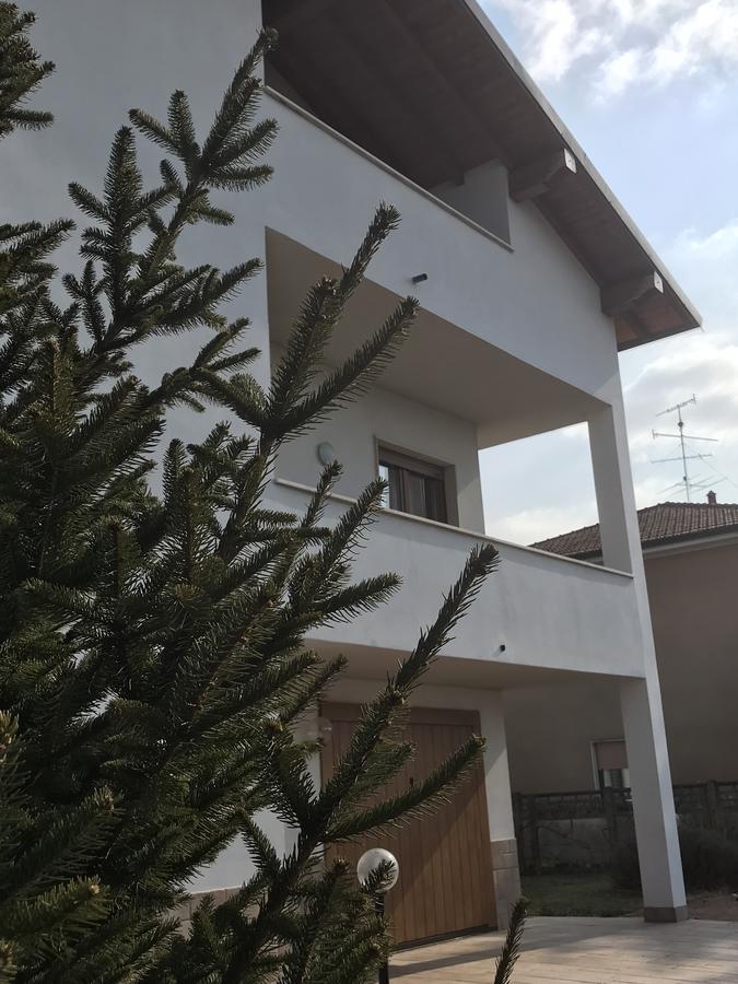 Color House Malpensa B&B Cassano Magnago Εξωτερικό φωτογραφία